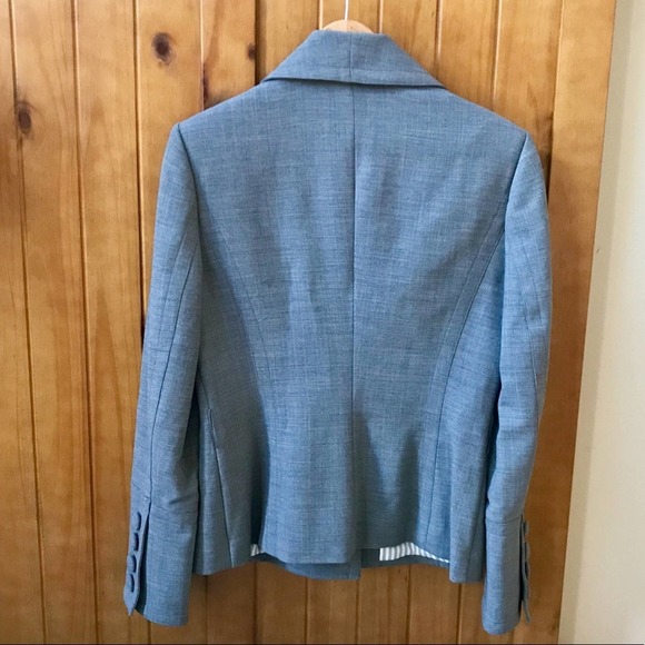 St. John Collection | Structured Gray Wool Blazer - Picture 4 of 7